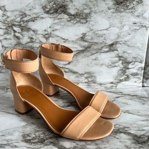 Tory Burch Tana Anklewrap City Sandal Nude Color |